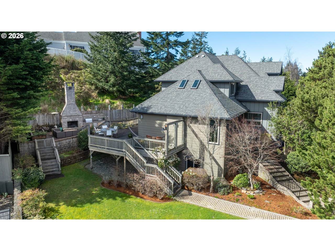 2024 Cedar Ct - Photo 1