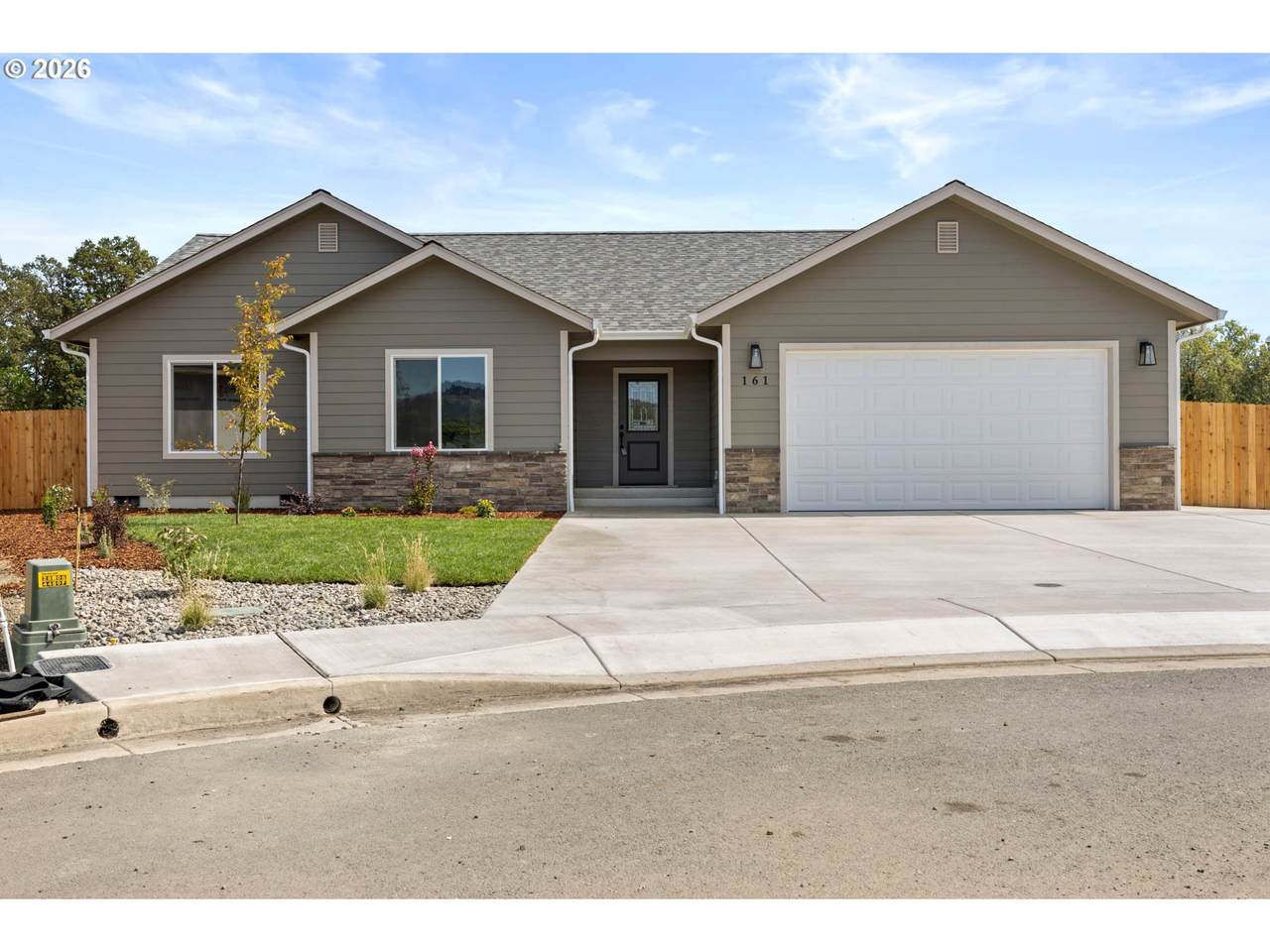 161 Collins Ct - Photo 1