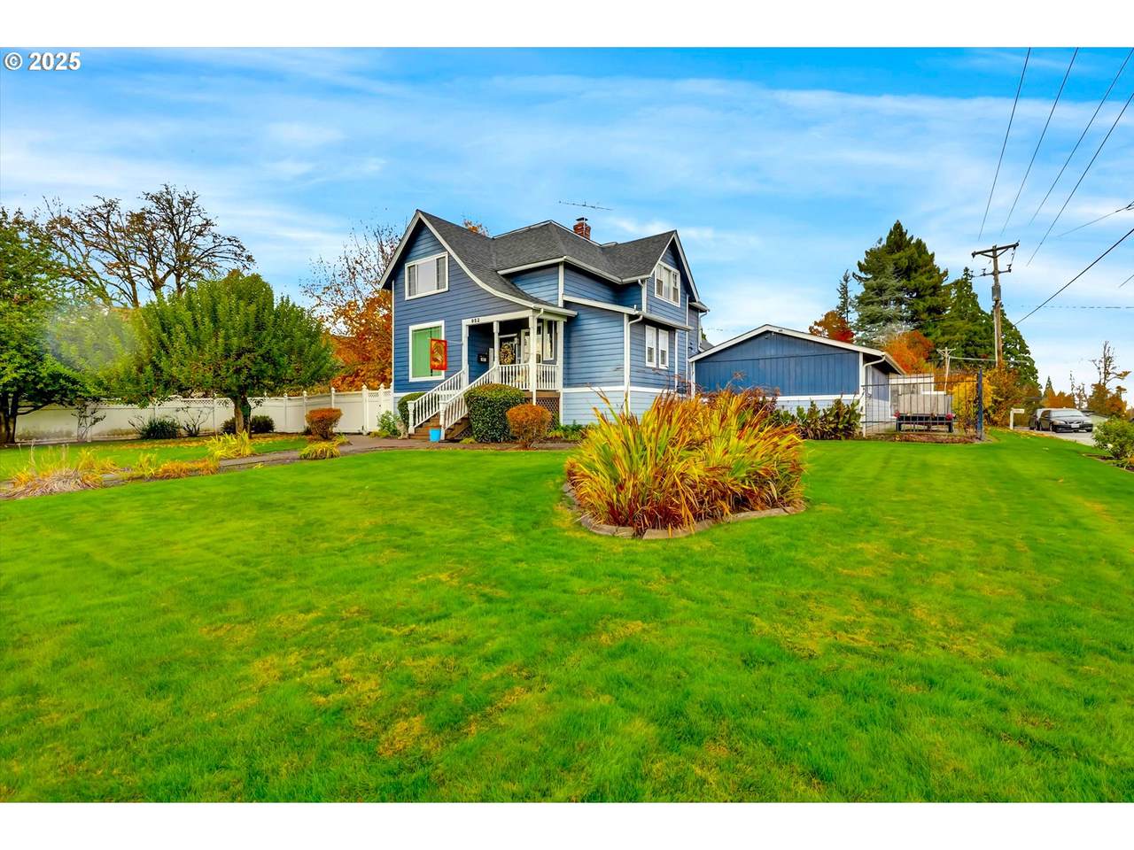 952 Main St - Photo 1