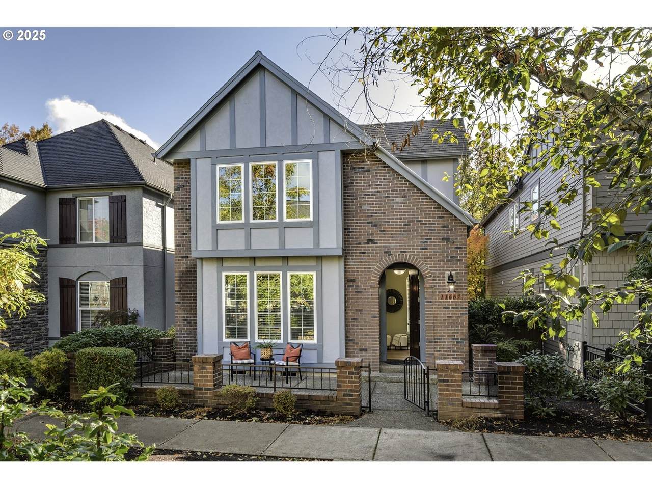 11667 Grenoble St - Photo 1