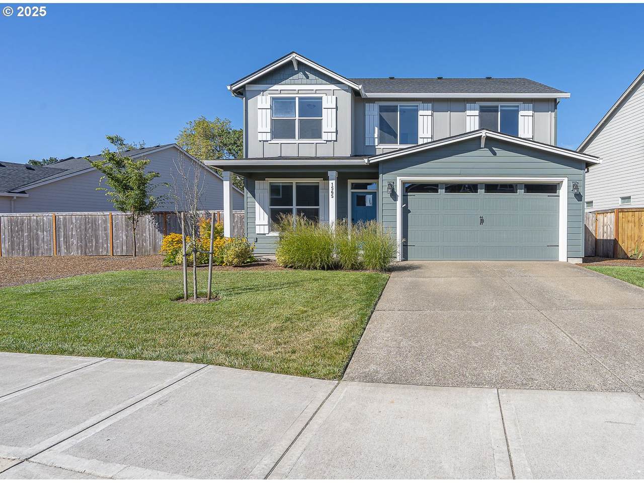 1565 Quartz Dr - Photo 1