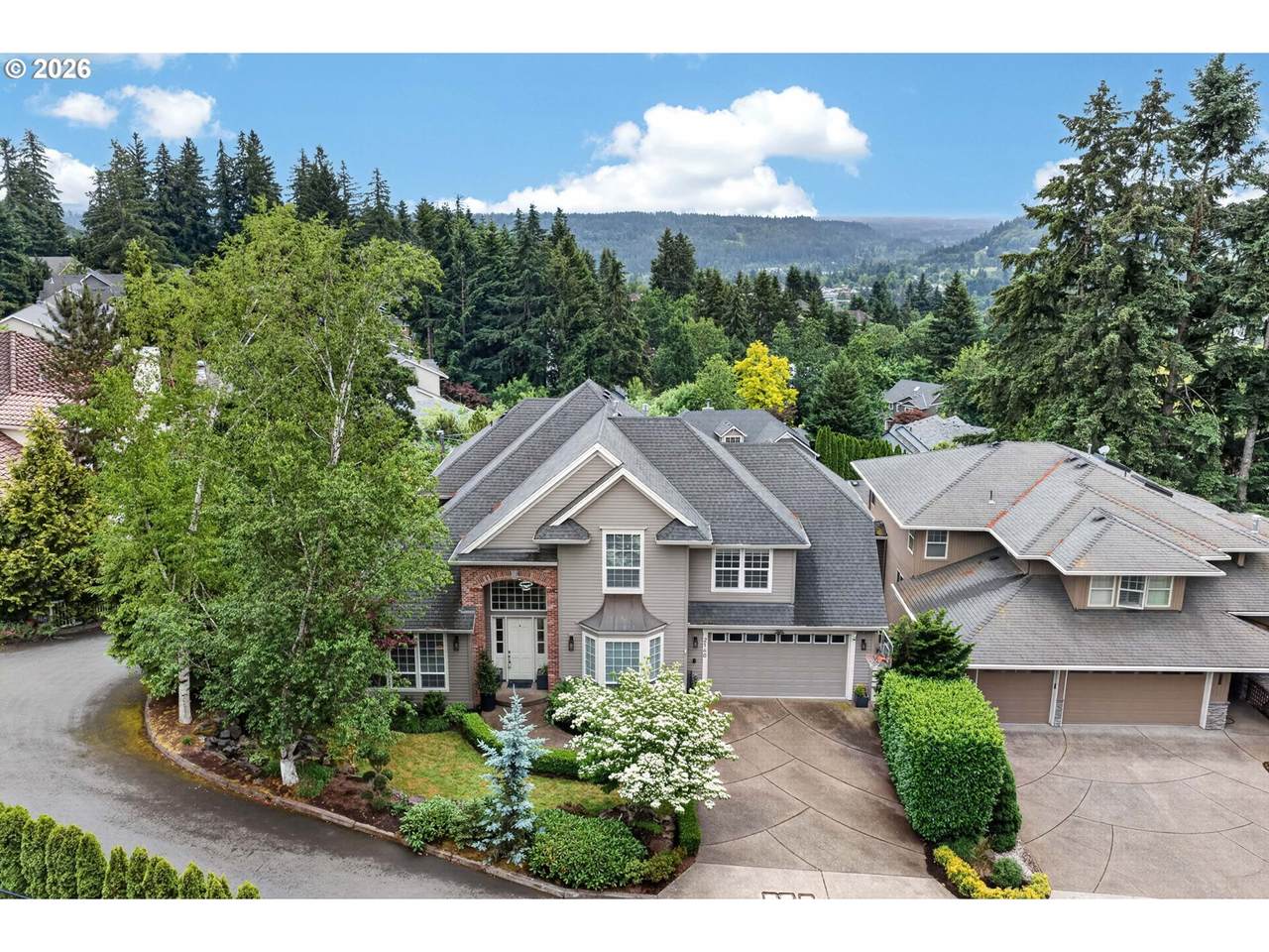 2140 Fircrest Dr - Photo 1