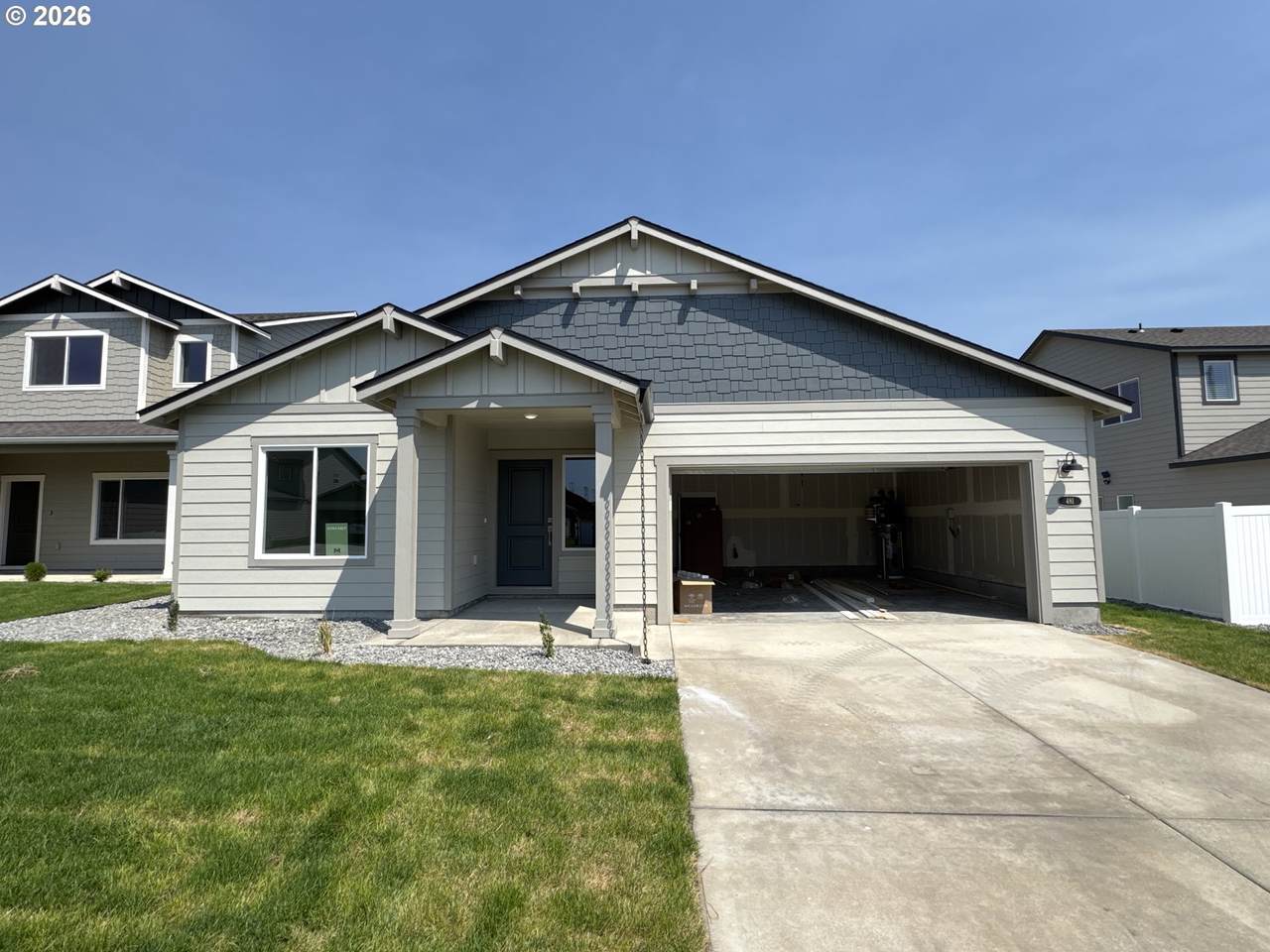 481 Taft St - Photo 1