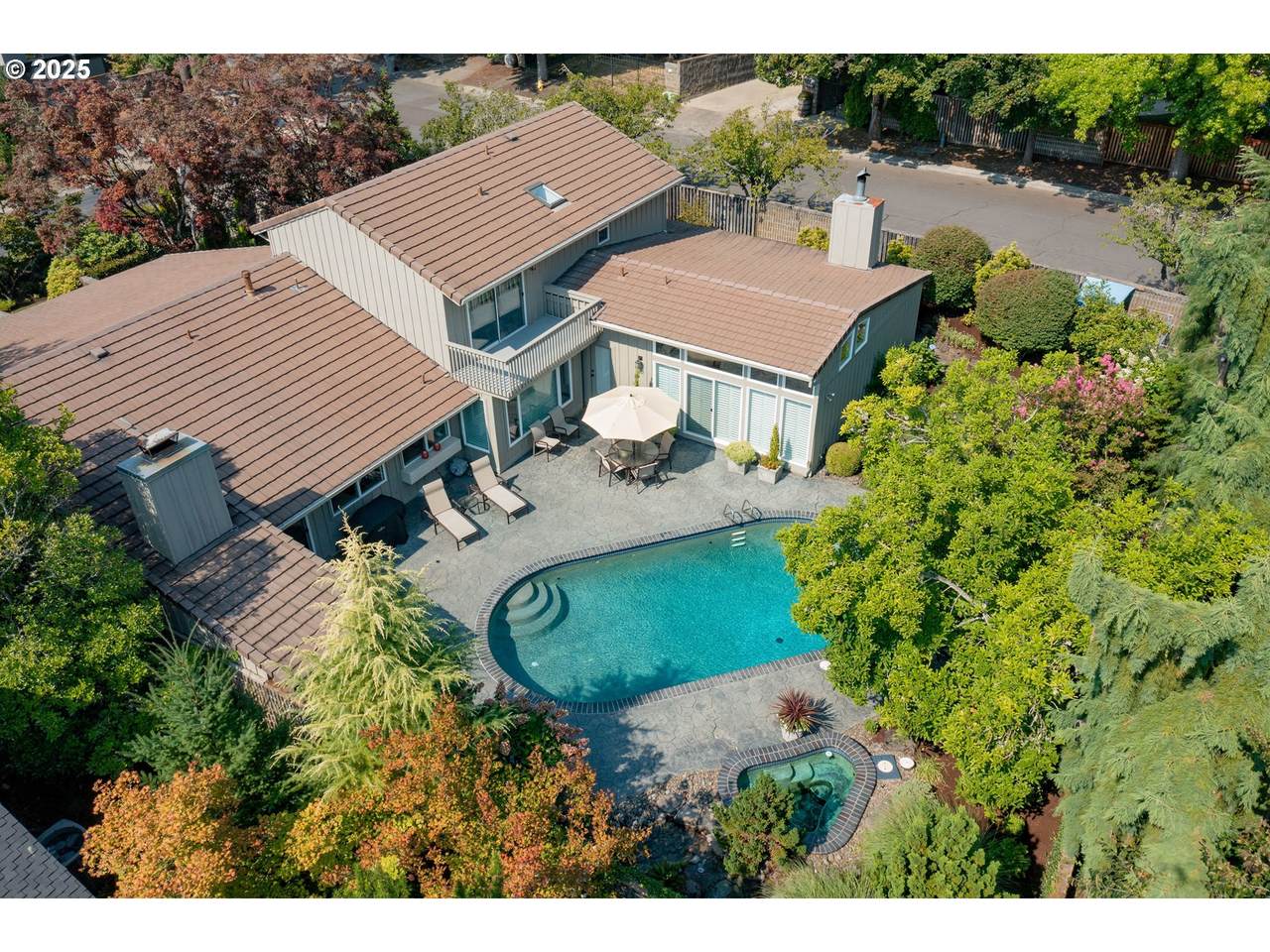 11330 Lynnvale Dr - Photo 1