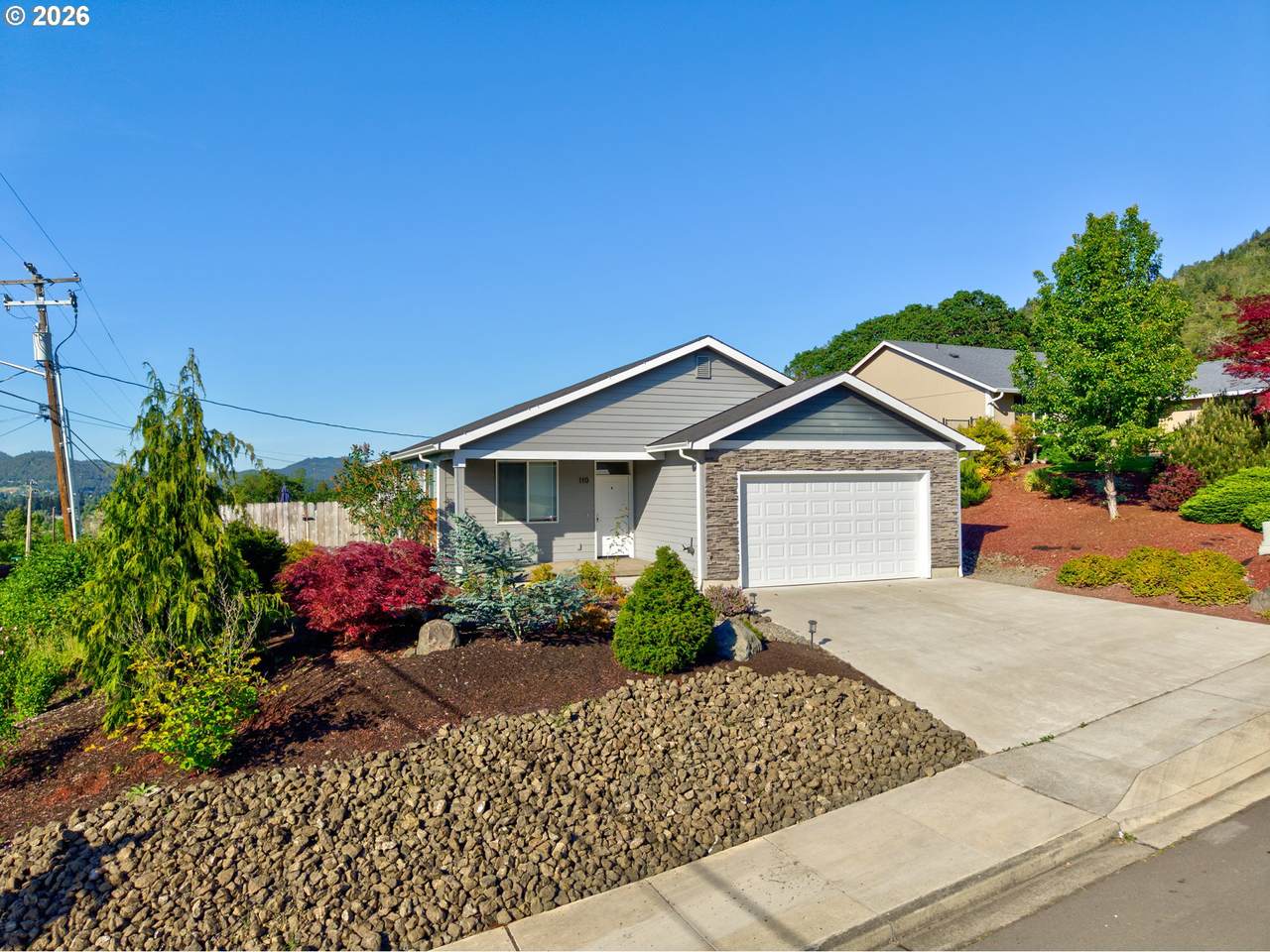 110 Flangas Ave - Photo 1