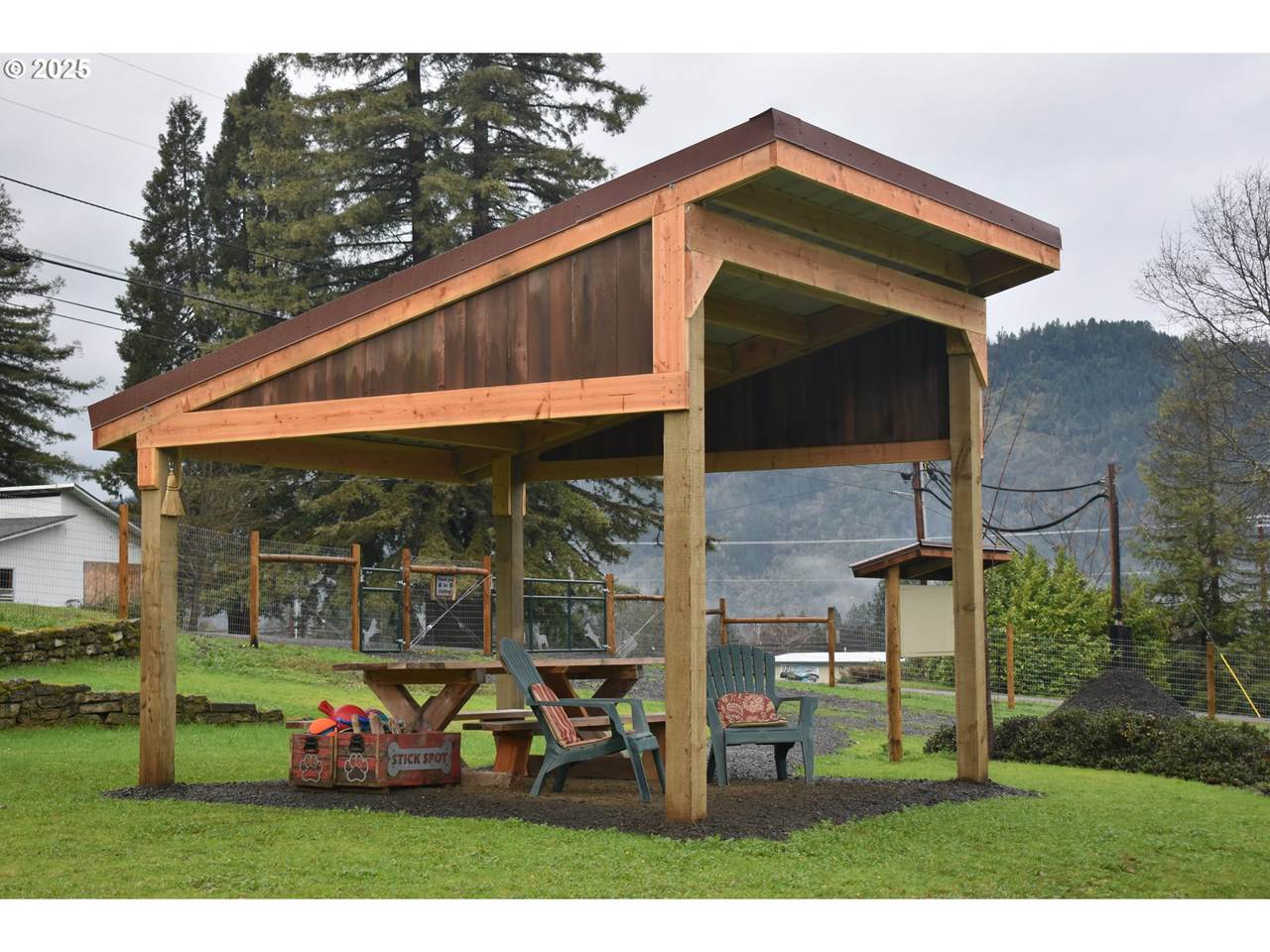 https://bt-photos.global.ssl.fastly.net/portland/1280_boomver_2_737128245-2.jpg