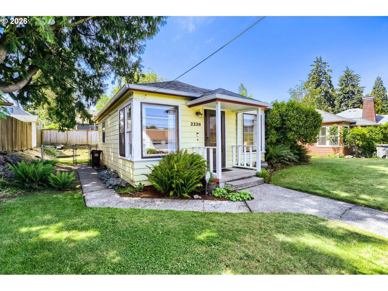 2226 Sumner St - Photo 1