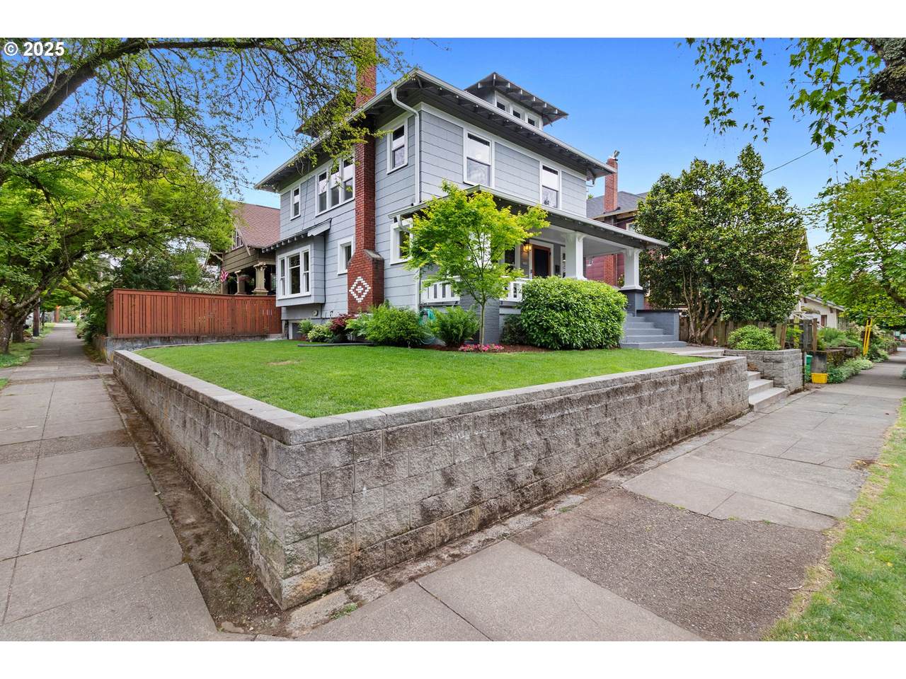 2006 41ST Ave - Photo 1