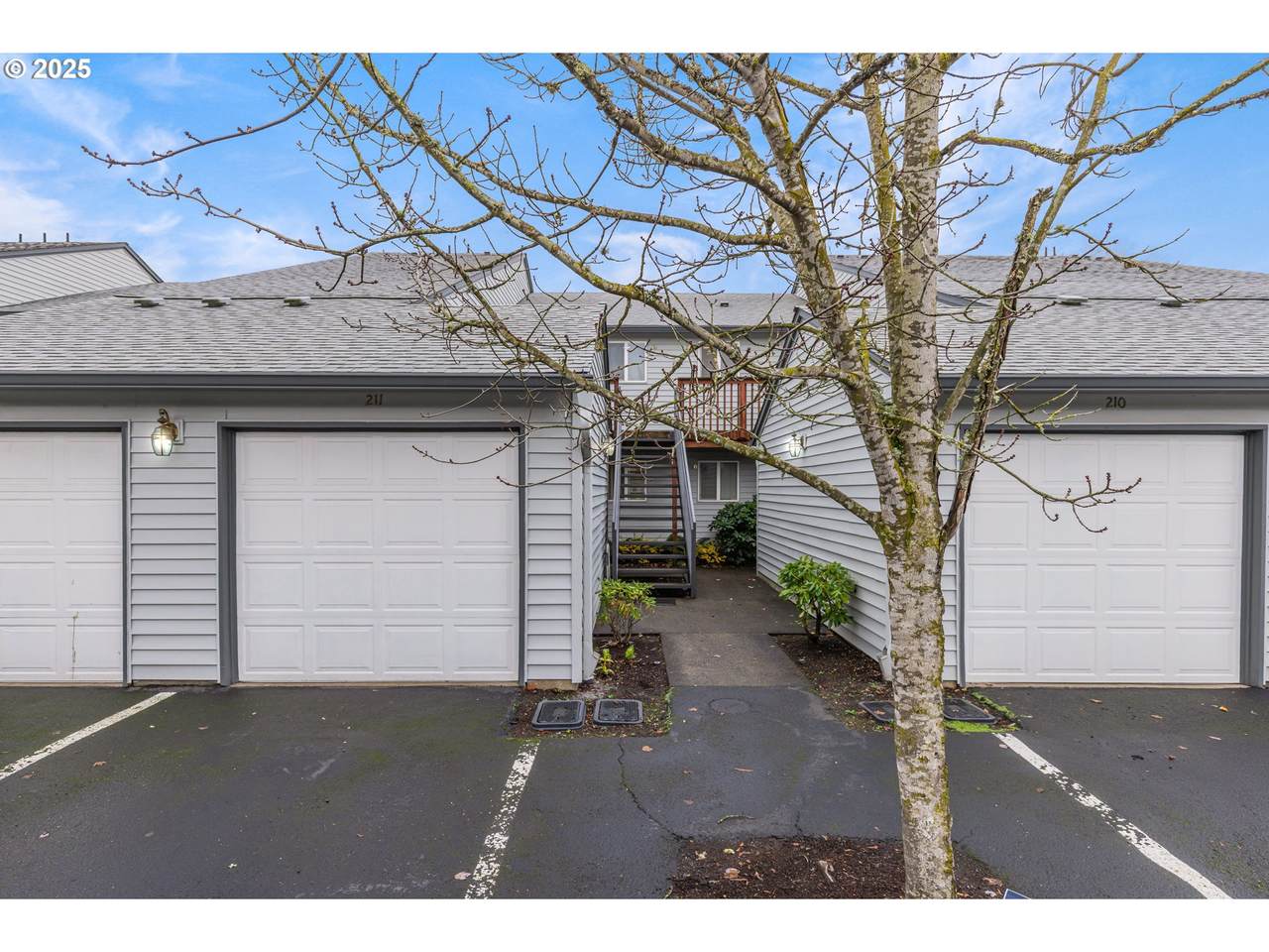 4000 109TH Ave - Photo 1