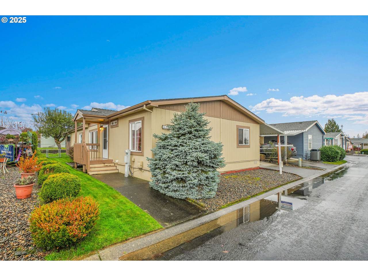 51459 Westlake Dr - Photo 1