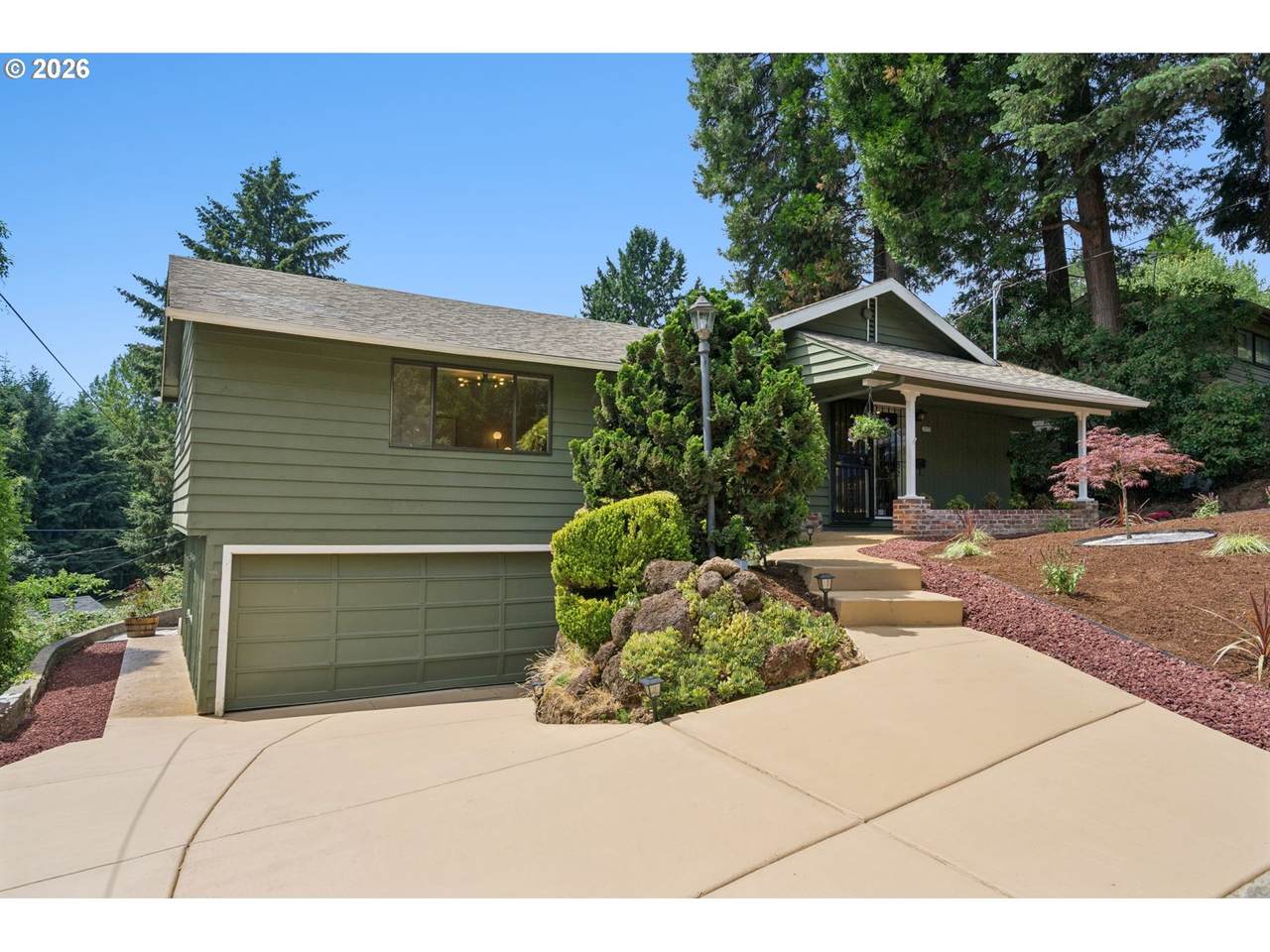 2833 89TH Ave - Photo 1