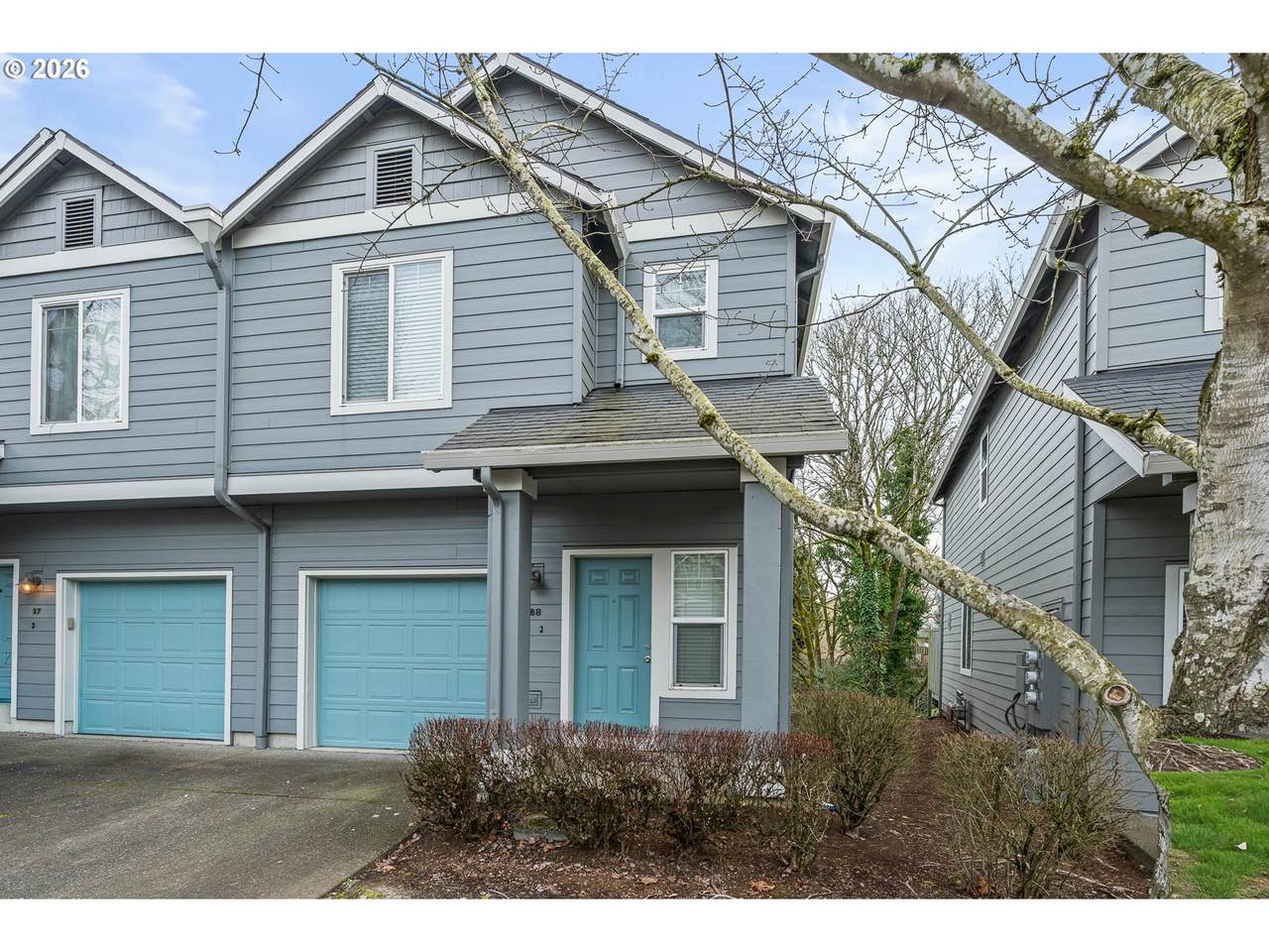 810 9TH St - Photo 1