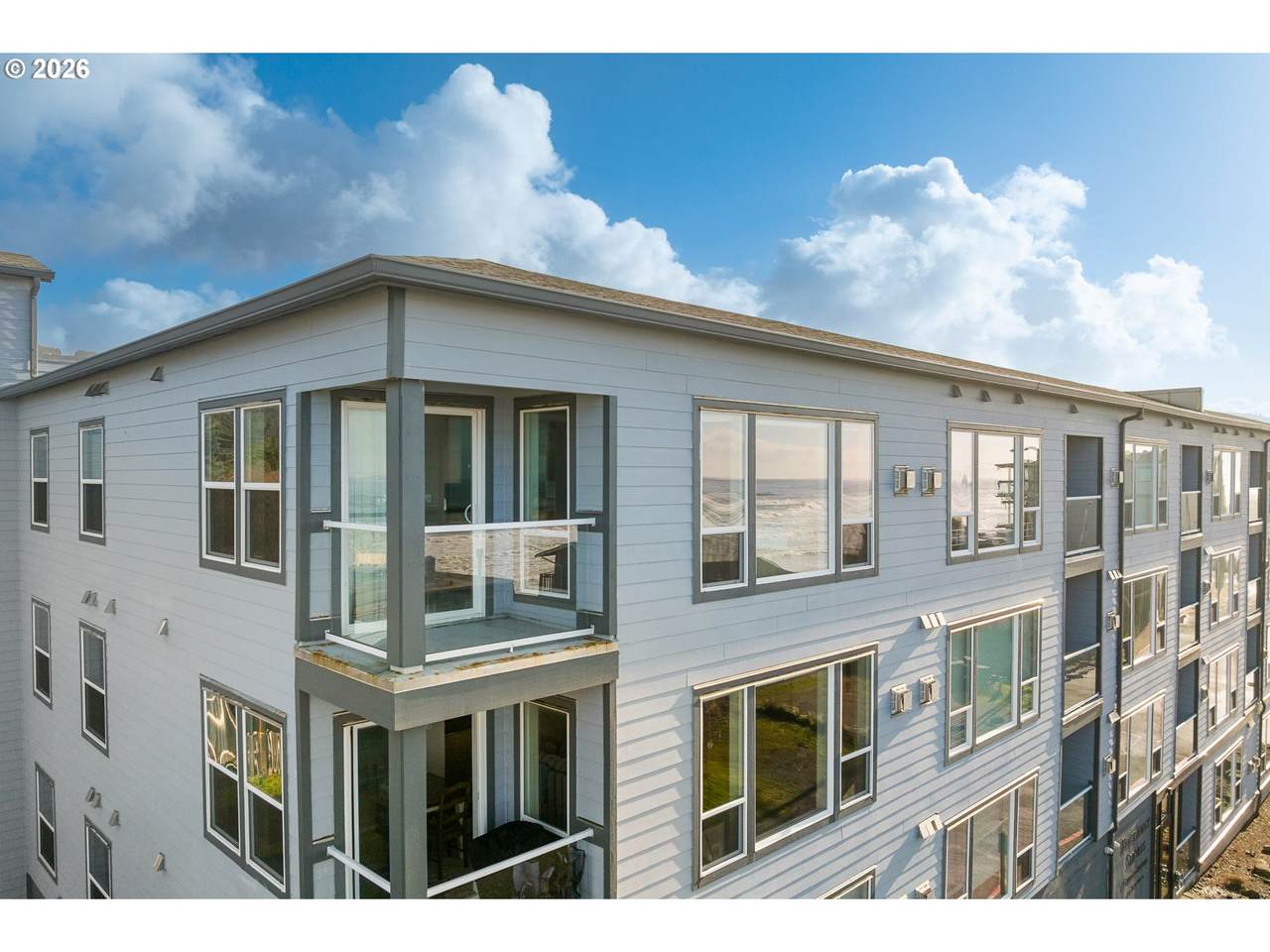 300 Pacific St - Photo 1