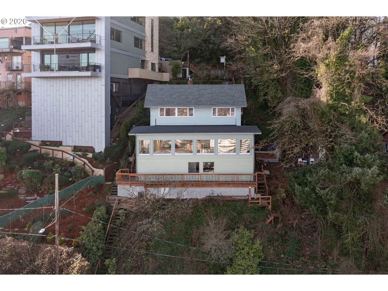 2604 Buckingham Ave - Photo 1