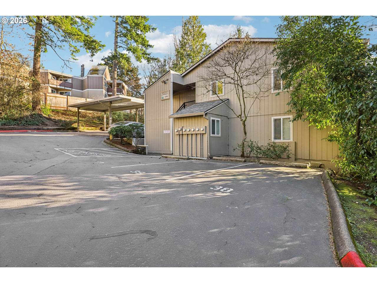 https://bt-photos.global.ssl.fastly.net/portland/1280_boomver_2_785363565-2.jpg