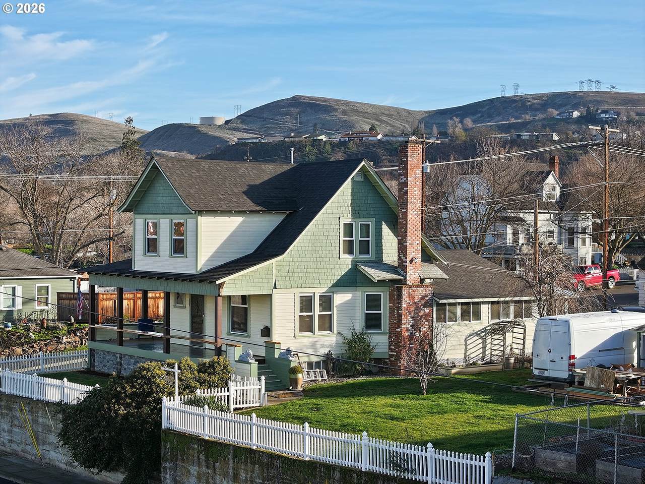 1022 10TH St - Photo 1