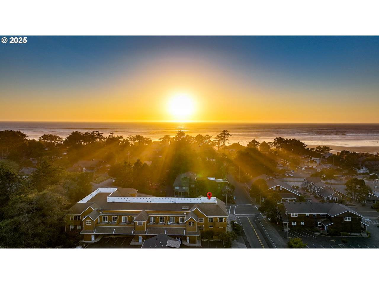 123 Hemlock St - Photo 1