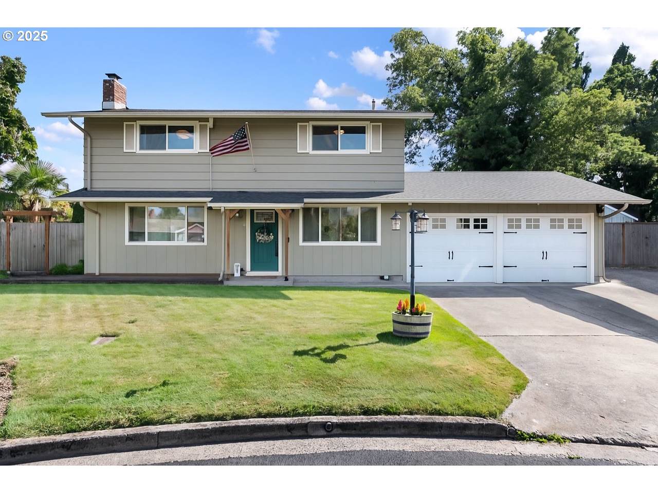 2172 Fireside Ct - Photo 1