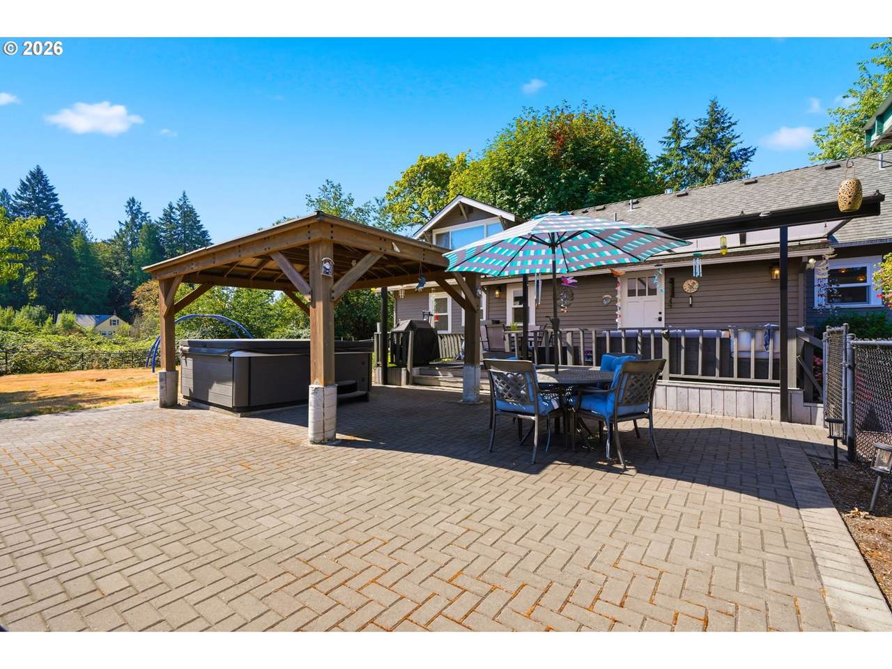 https://bt-photos.global.ssl.fastly.net/portland/1280_boomver_3_139268231-2.jpg
