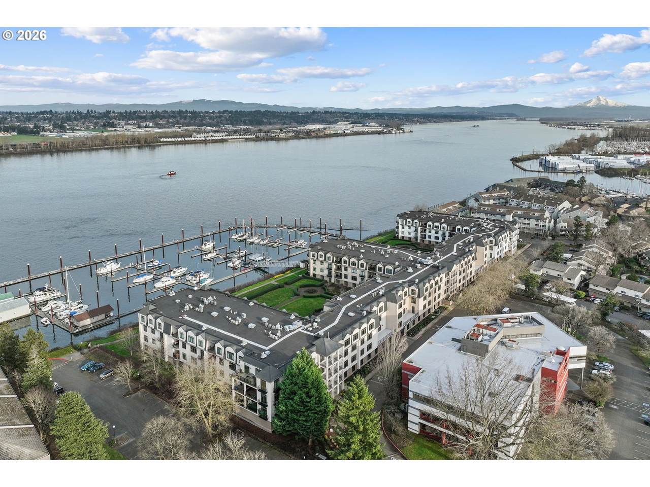 https://bt-photos.global.ssl.fastly.net/portland/1280_boomver_2_154175178-2.jpg