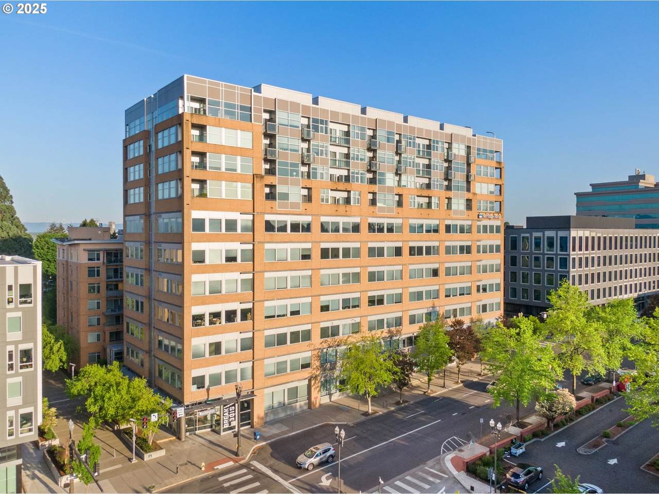 700 Washington St - Photo 1