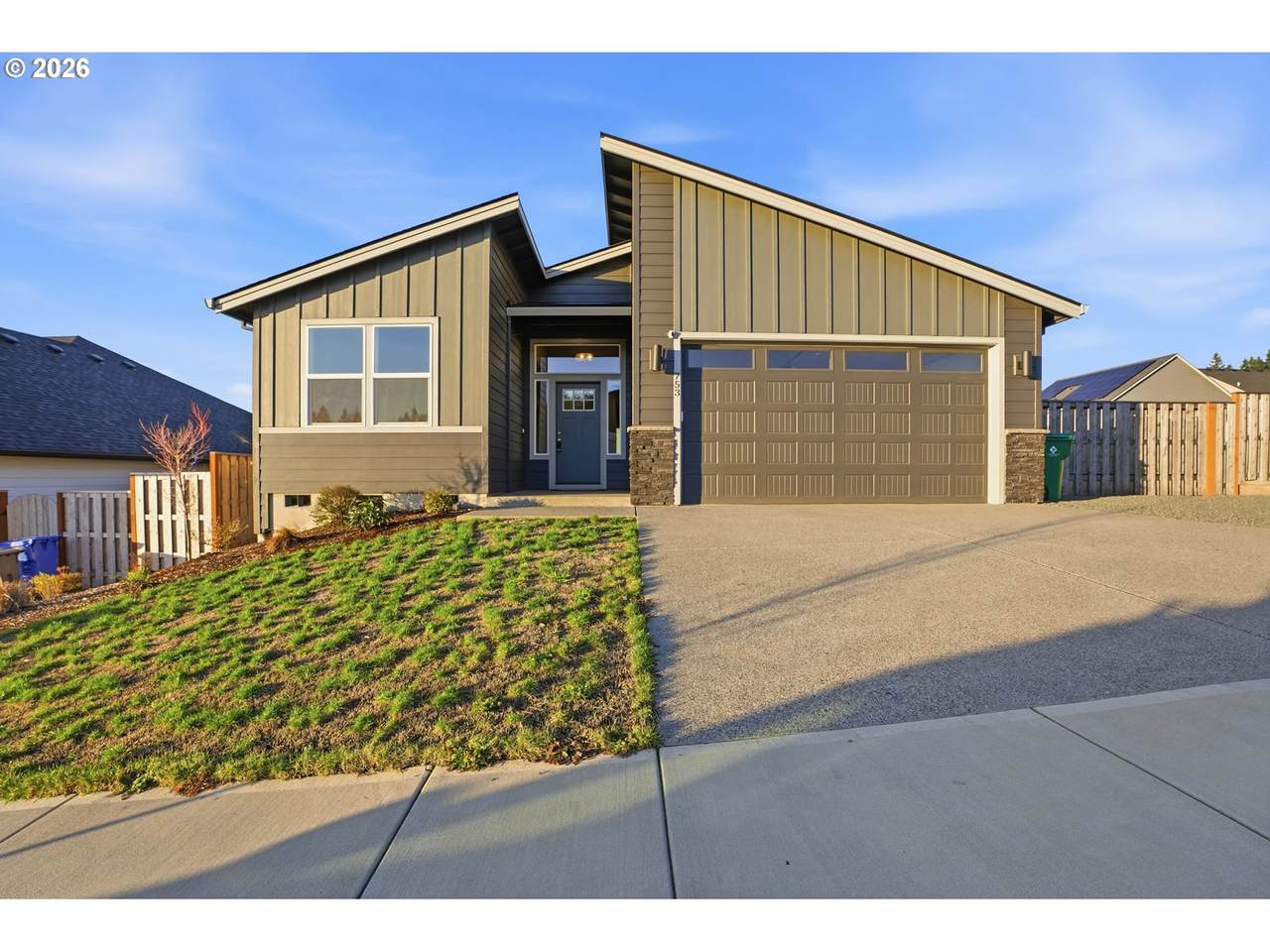 753 Wildwood Dr - Photo 1