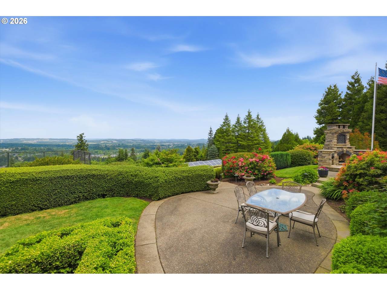 https://bt-photos.global.ssl.fastly.net/portland/1280_boomver_5_184032730-2.jpg