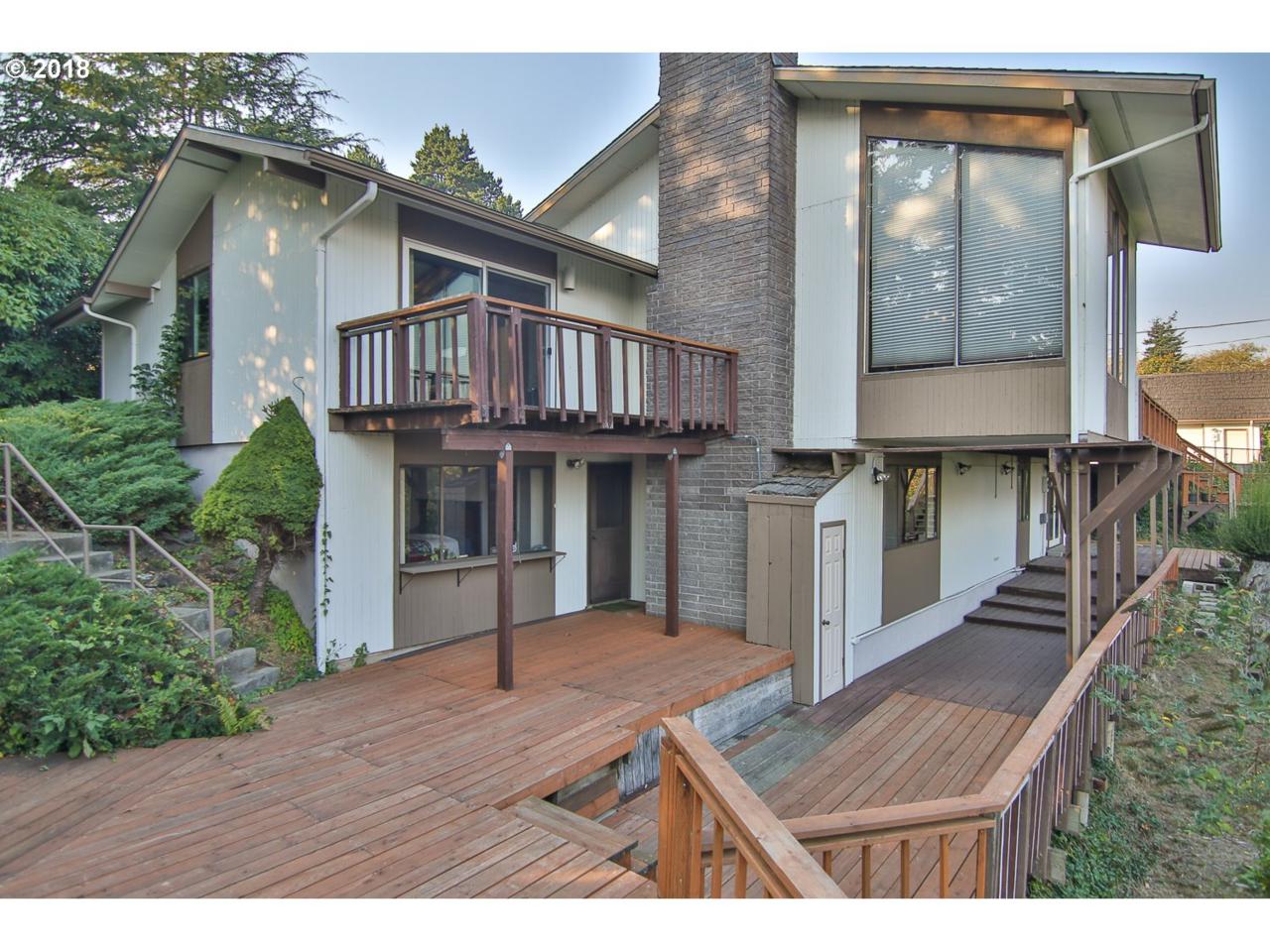 2550 Koos Bay Blvd - Photo 1