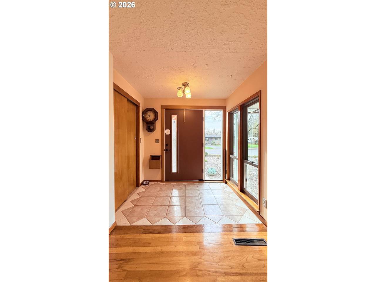https://bt-photos.global.ssl.fastly.net/portland/1280_boomver_4_198558870-2.jpg
