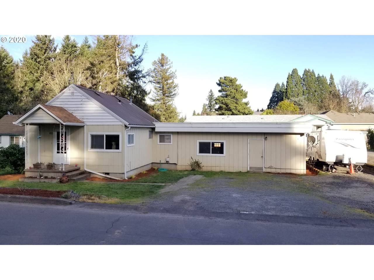 326 Norway St - Photo 1