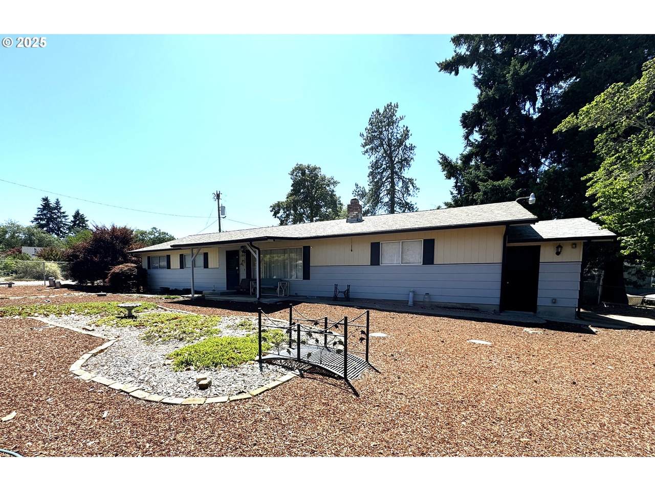 166 Peacock Ln - Photo 1