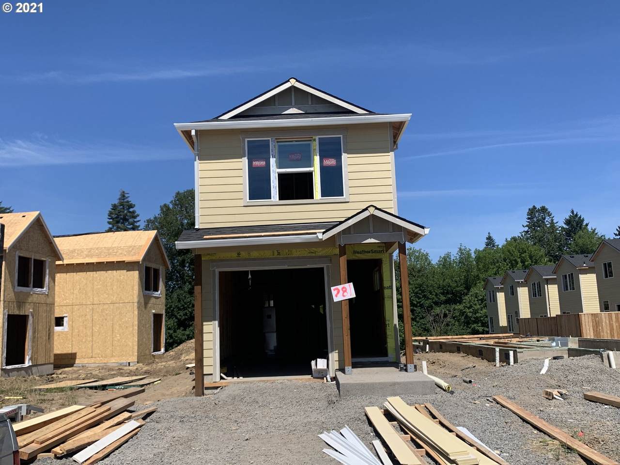 281 Wayno Way - Photo 1