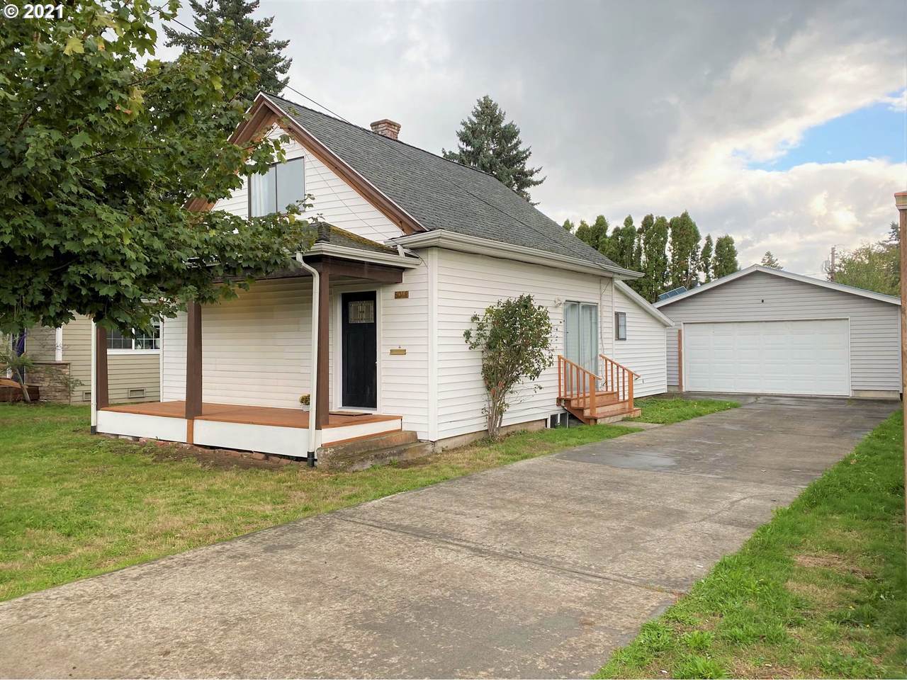 8048 Main St - Photo 1