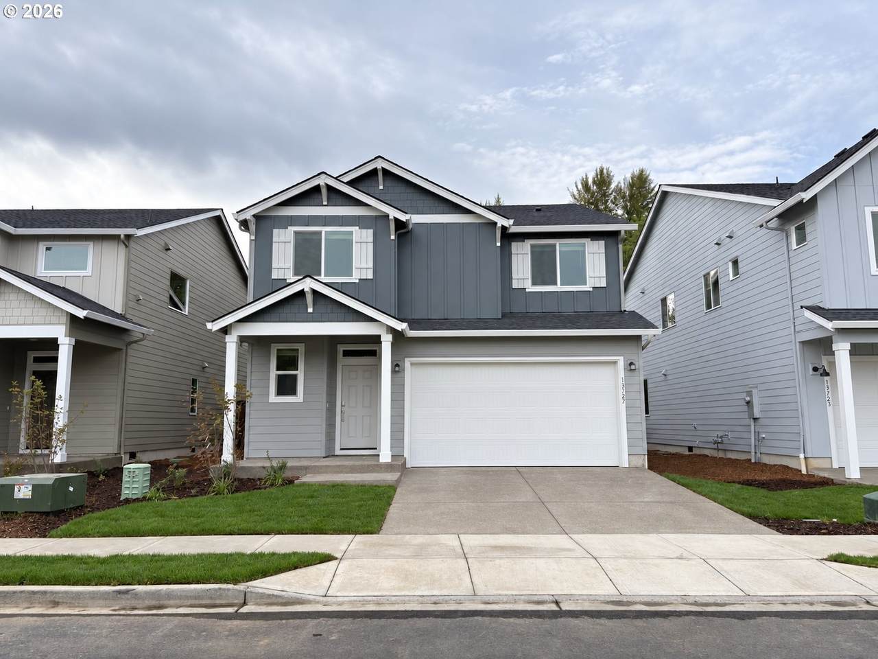 13727 107TH St - Photo 1
