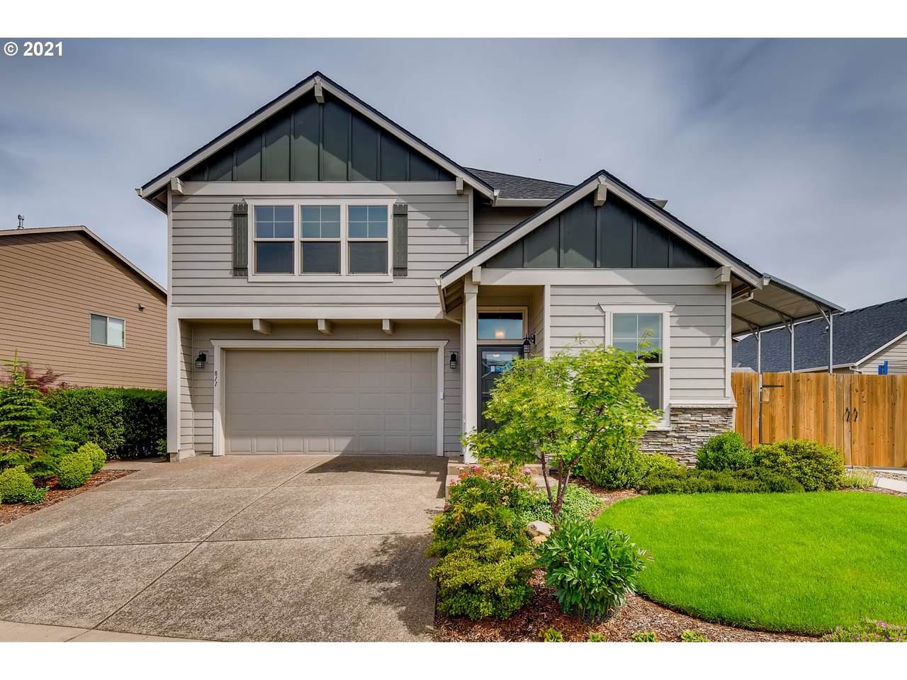 811 Julie Ln - Photo 1