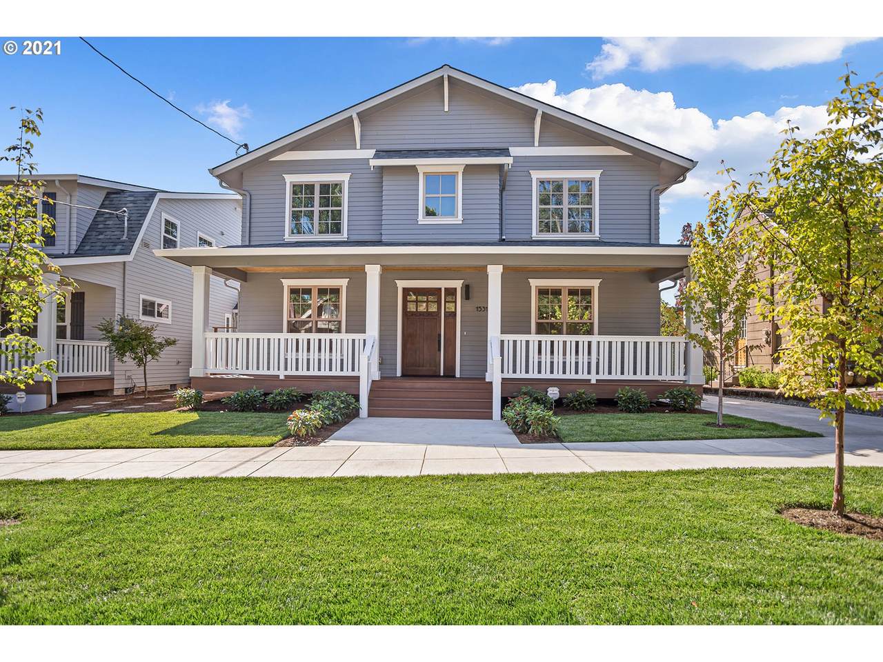 1531 52ND Ave - Photo 1