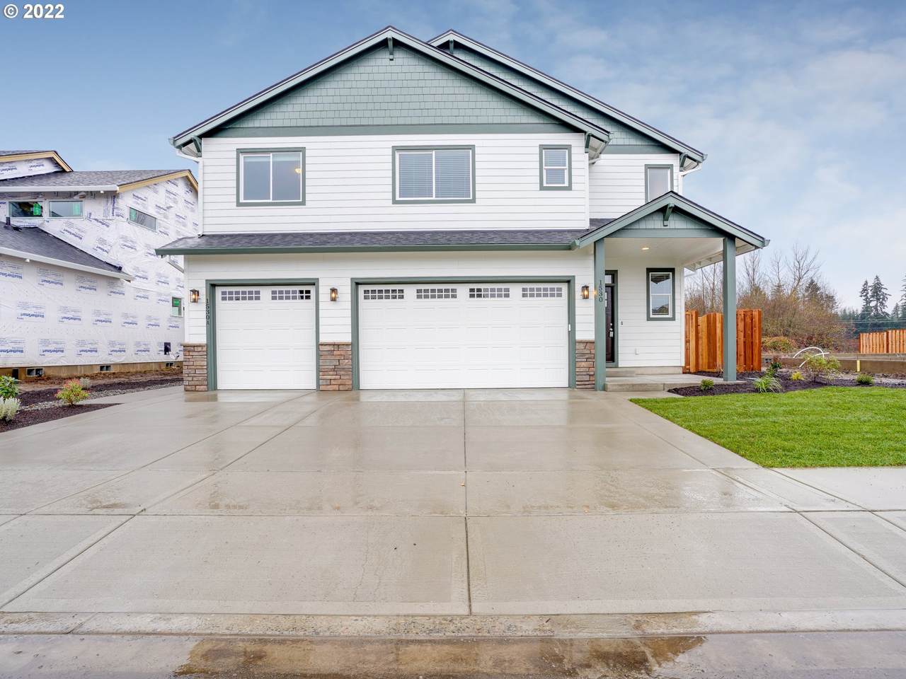 1530 29TH Pl - Photo 1