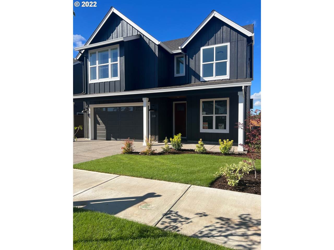 246 18th Ave - Photo 1