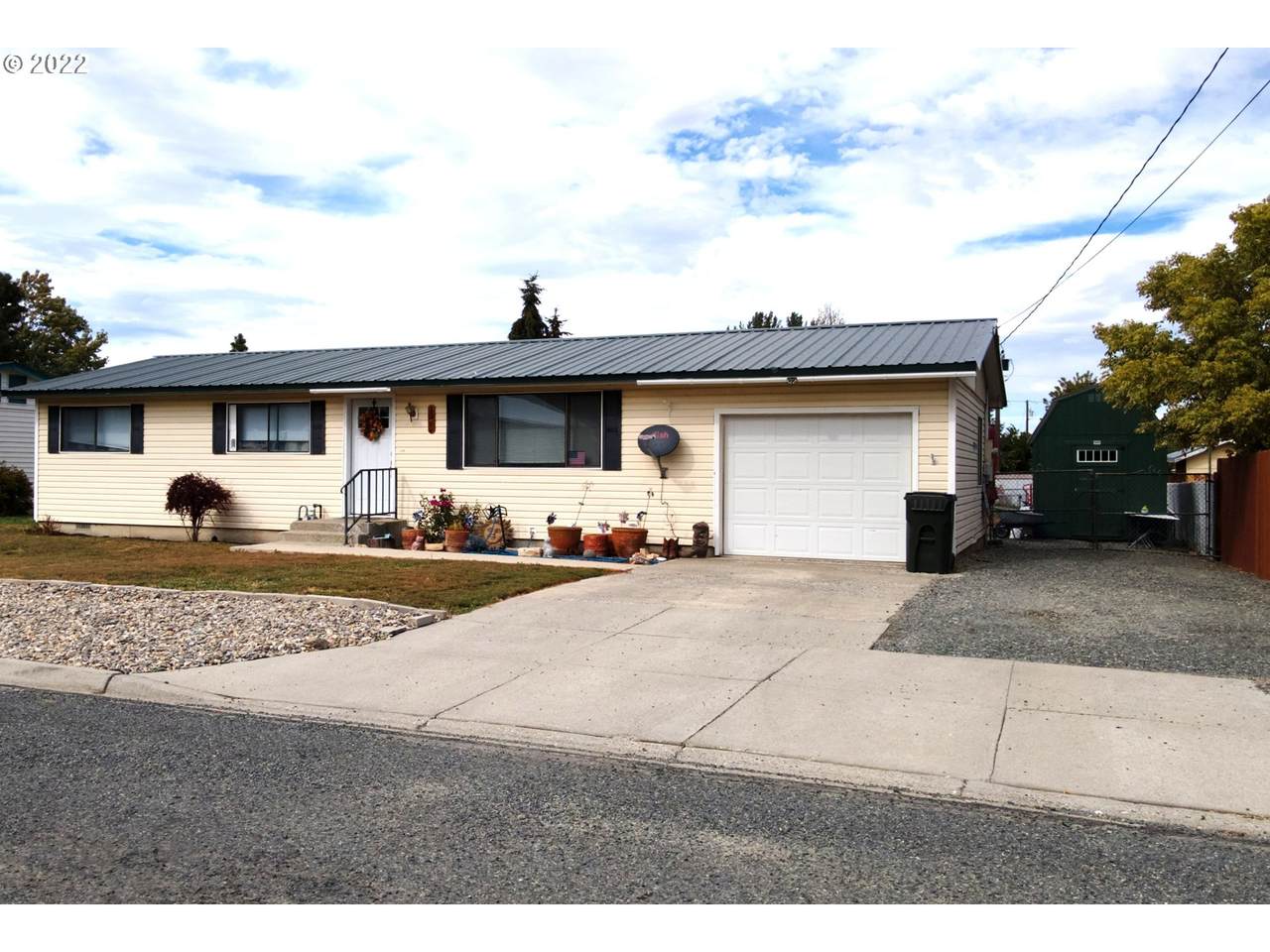 2260 Virginia Ave - Photo 1