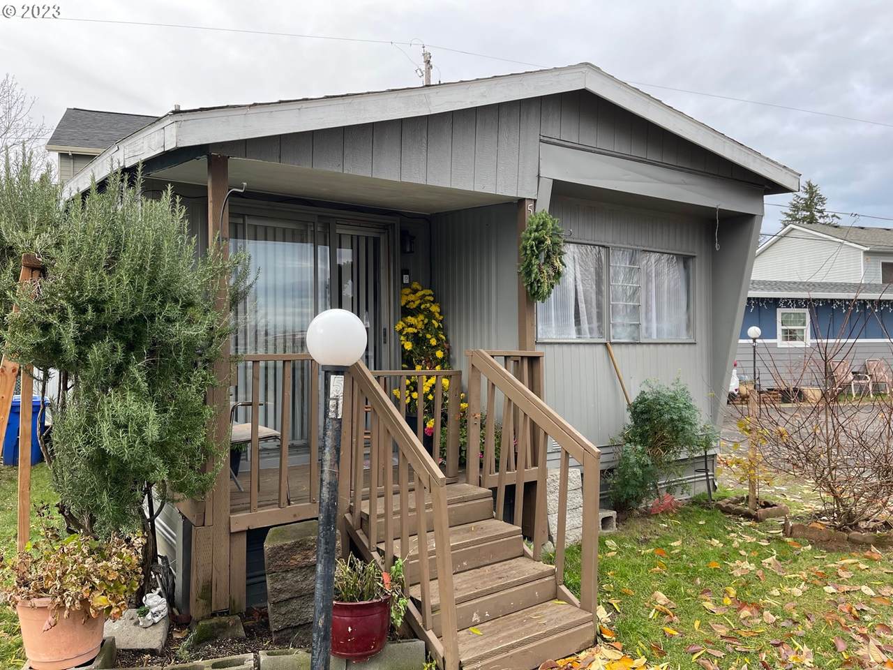 14222 Division St - Photo 1