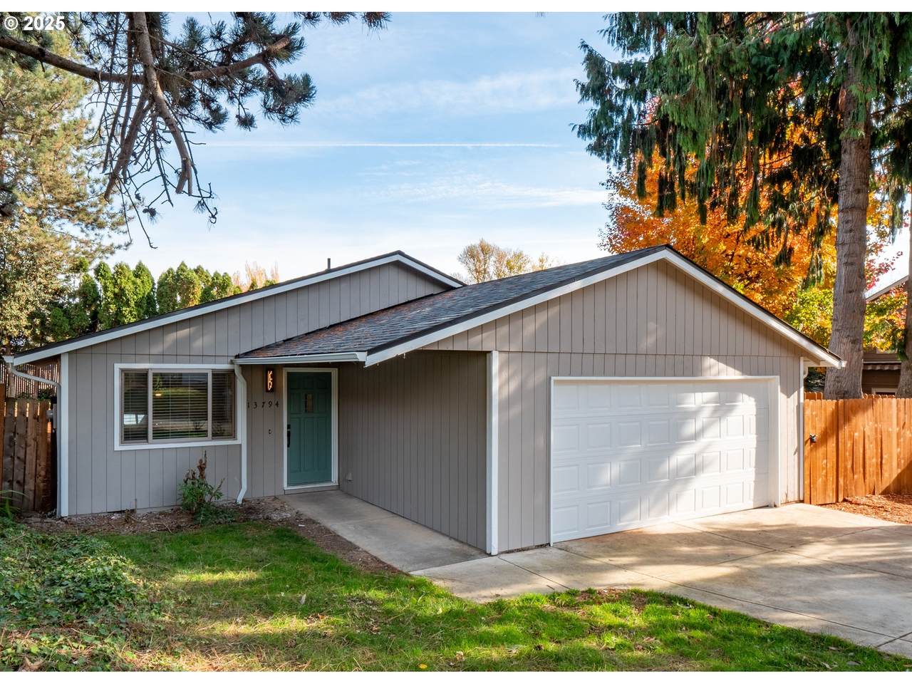 13794 115TH Ave - Photo 1