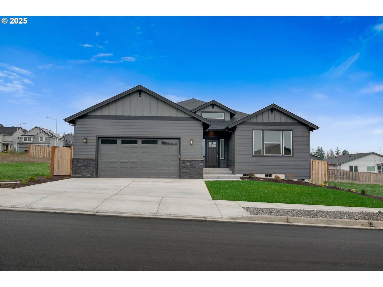 744 Trillium Dr - Photo 1