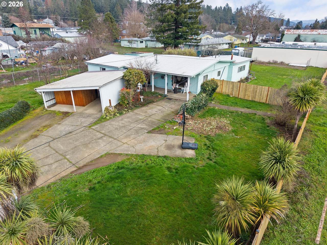 https://bt-photos.global.ssl.fastly.net/portland/1280_boomver_3_249615645-2.jpg