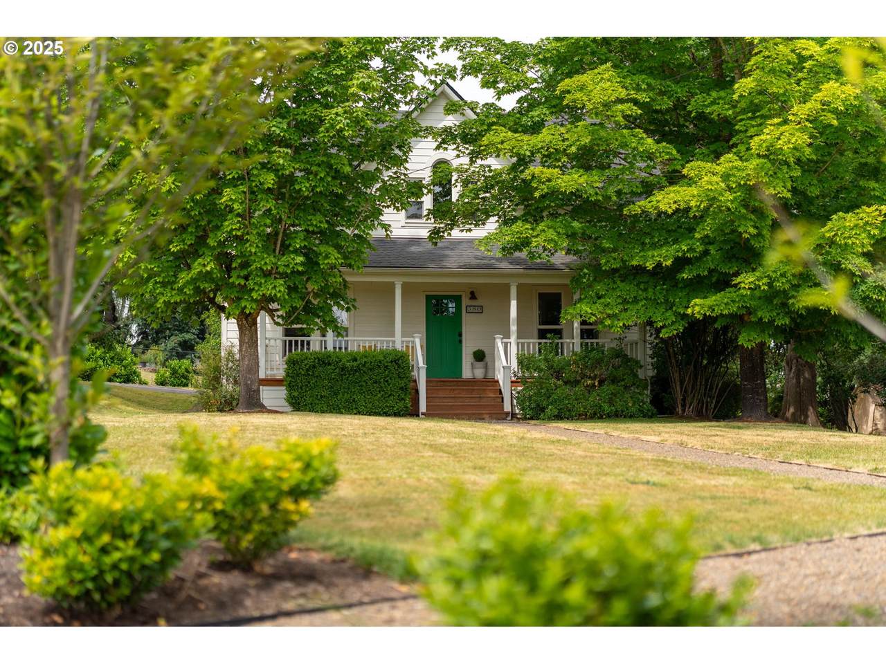 580 9TH St - Photo 1