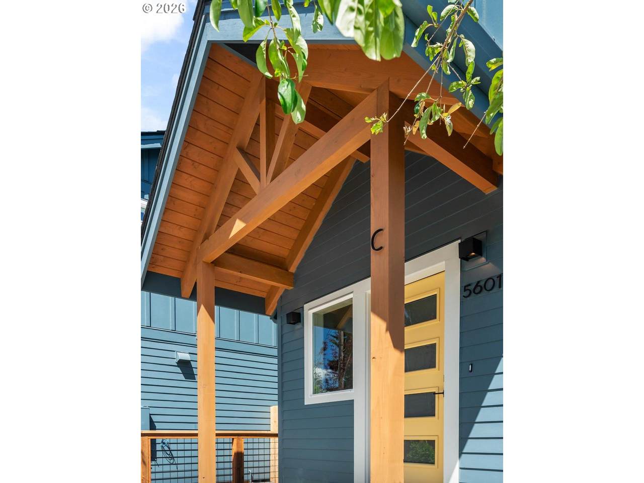 https://bt-photos.global.ssl.fastly.net/portland/1280_boomver_2_273690882-2.jpg