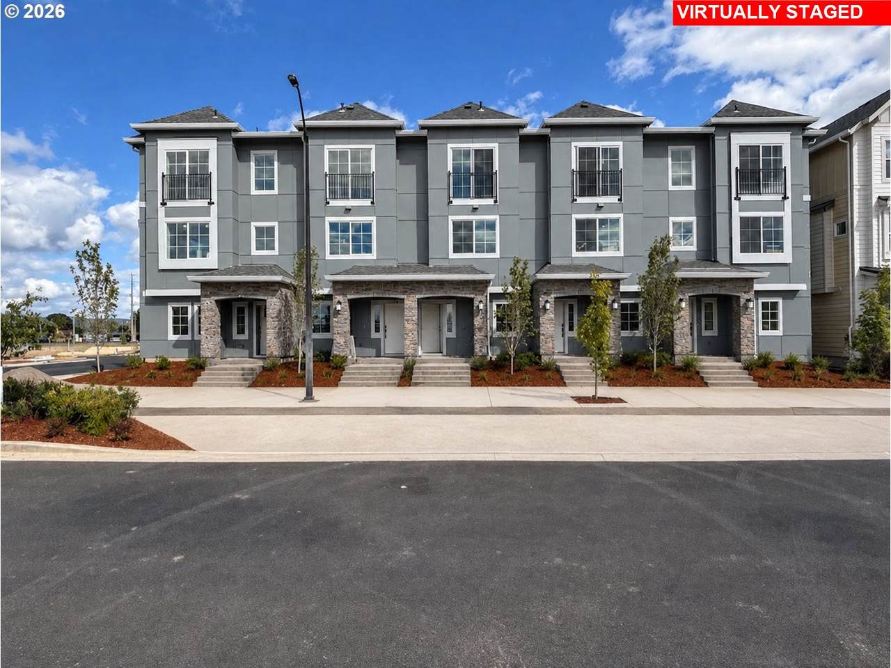 932 Lockley Ter - Photo 1