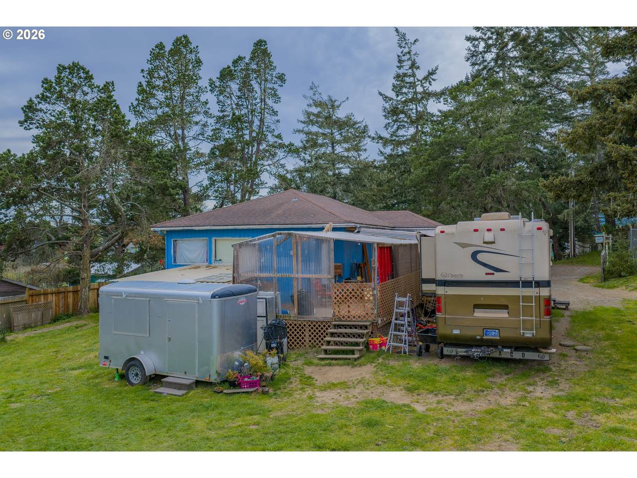 1589 Seagate Ave - Photo 1
