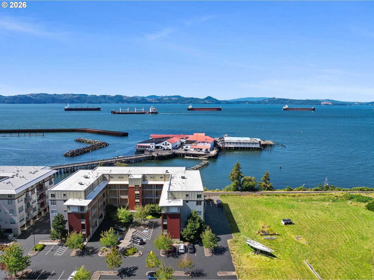 https://bt-photos.global.ssl.fastly.net/portland/1280_boomver_3_295621816-2.jpg