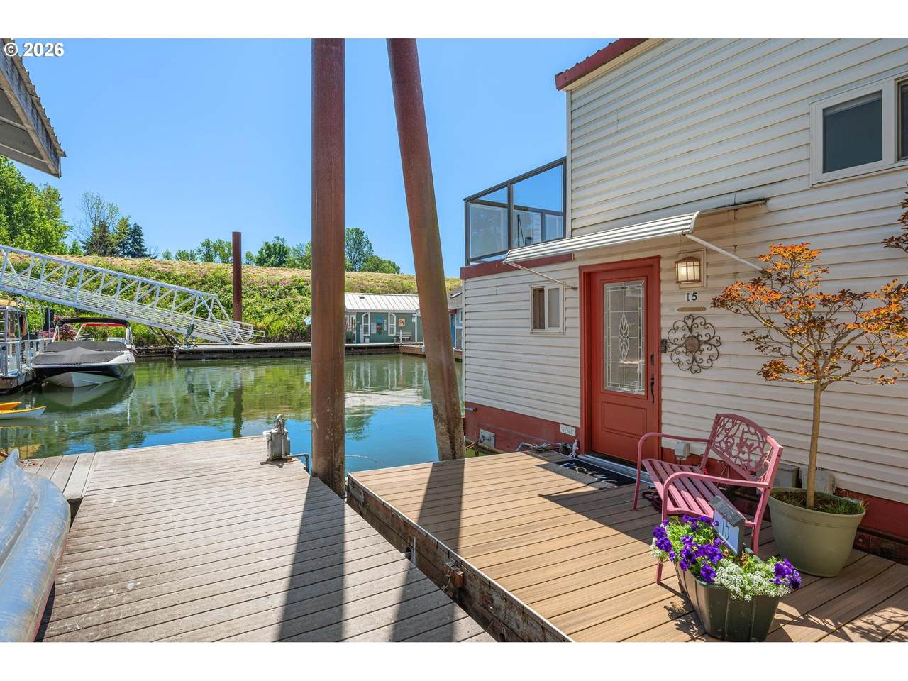 429 Bridgeton Rd - Photo 1