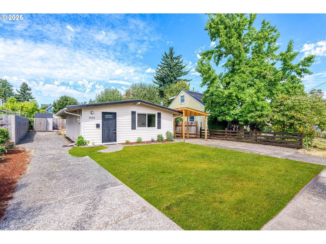 9025 Clarendon Ave - Photo 1